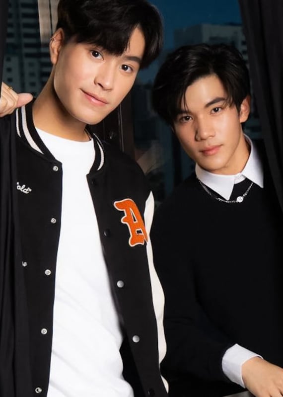 男性アート写真集 Turnon: Sports Geminifourth Tinngun BL Photocards (version A) - Etsy