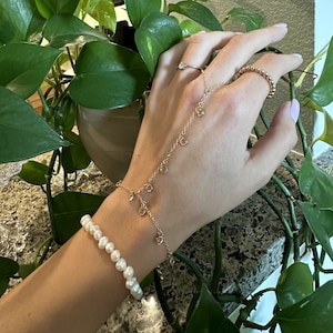 Ring Bracelet, Finger Chain Bracelet, Hand Chain, Dangle Charm Bracelet, Hand Chain Bracelet, Layered Hand Jewelry, Chain Hand Bracelet