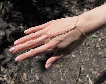 Wedding Pearl Hand Bracelet * Slave Bracelet * Pearl Hand Chain * Finger Bracelet * Pearl jewelry * Ring Bracelet * Summer Jewelry * Pearl
