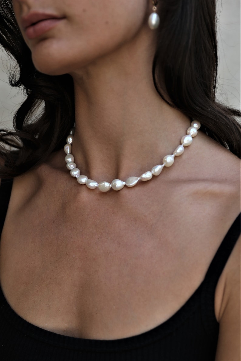 Chunky Pearl Necklace, Baroque Pearl Necklace, Pearl Choker, Pearl Collar Necklace, Large Baroque Freshwater Pearl Necklace, Big pearl image 2