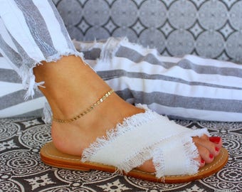 Disc Chain Anklet - Dainty Gold or Silver Chain Anklet - waterproof Foot Jewelry