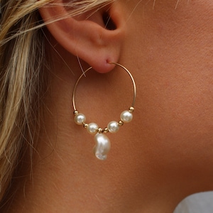 Perlen Hoop Ohrringe * Perlen Ohrringe * Tropfen Perlen Creolen * Creolen Ohrringe * Gold Creolen * Schmuck Ohrringe * Perlen Ohrring * Perlen Hoop