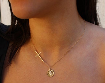 Tommassini Jewelry Sideways Cross & Virgin Mary ネックレス Tommassini Jewelry Sideways Cross & Virgin Mary ネックレス