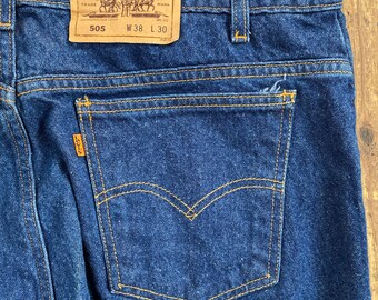 Vintage 90s LEVI'S 505 Regular Straight Leg Denim Jeans 37
