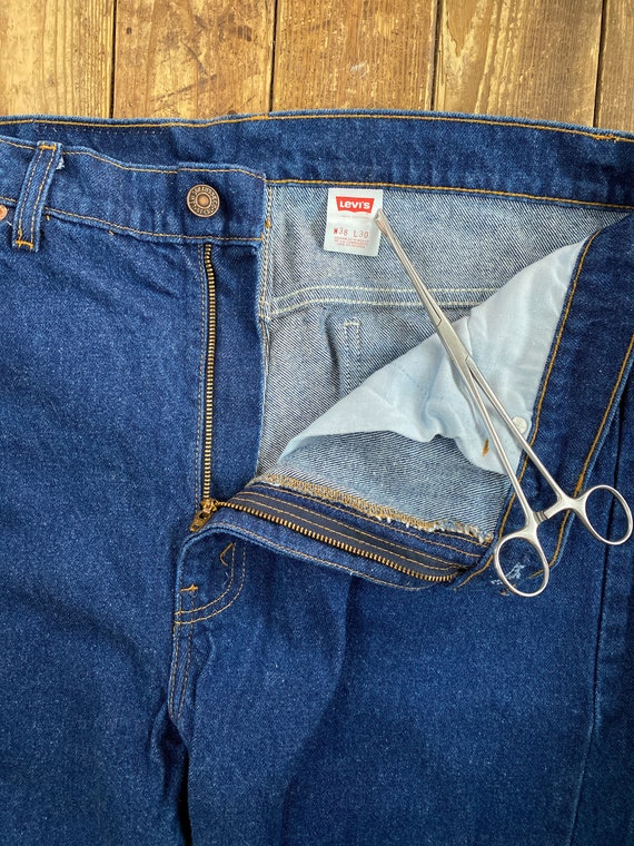 Vintage 90s LEVI'S 505 Regular Straight Leg Denim… - image 5