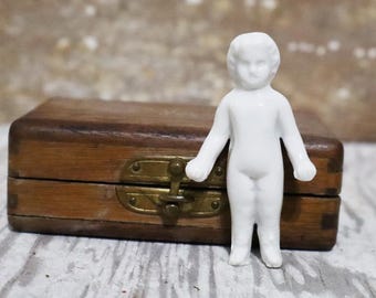 UNBROKEN Frozen Charlotte 2.25" in antique wood M.D. Wood Box with Brass