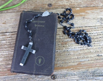 Vintage World War II New Testament Vest Pocket 1941 Bible and French Rosary