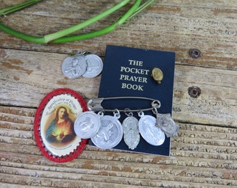 Catholic Medals Vintage Religious Lot 7 medals, 1 Sacred Heart, 1 pocket prayer book, 1 Tiny BookMark
