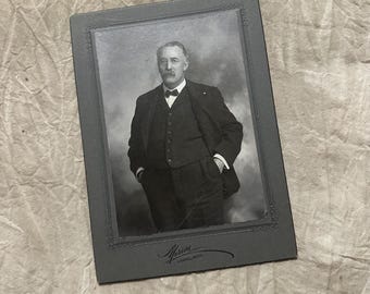 Victorian Photo of Wealthy Gentleman Lowell, Mass