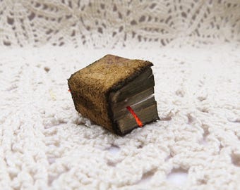 Dollhouse Book 1:12 Miniature Aged Tome Suede Cover Wizard Study Decor