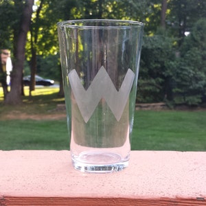 Wario W Etched Pint Glass