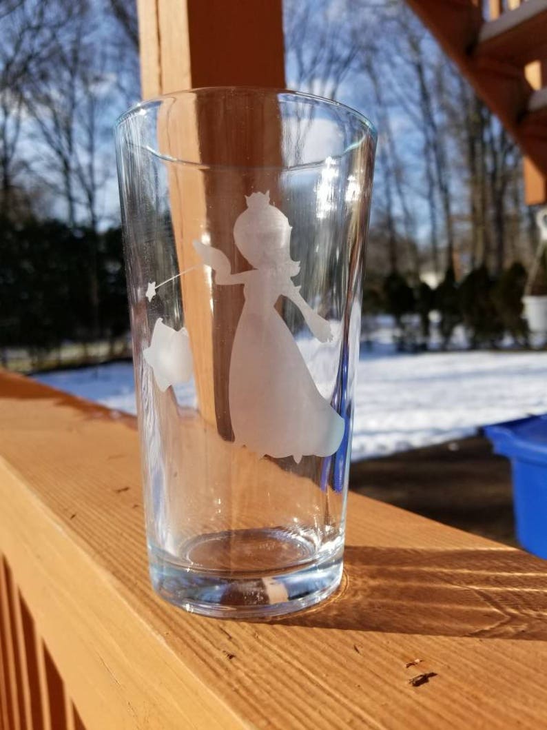 Rosalina and Luma Etched Pint Glass
