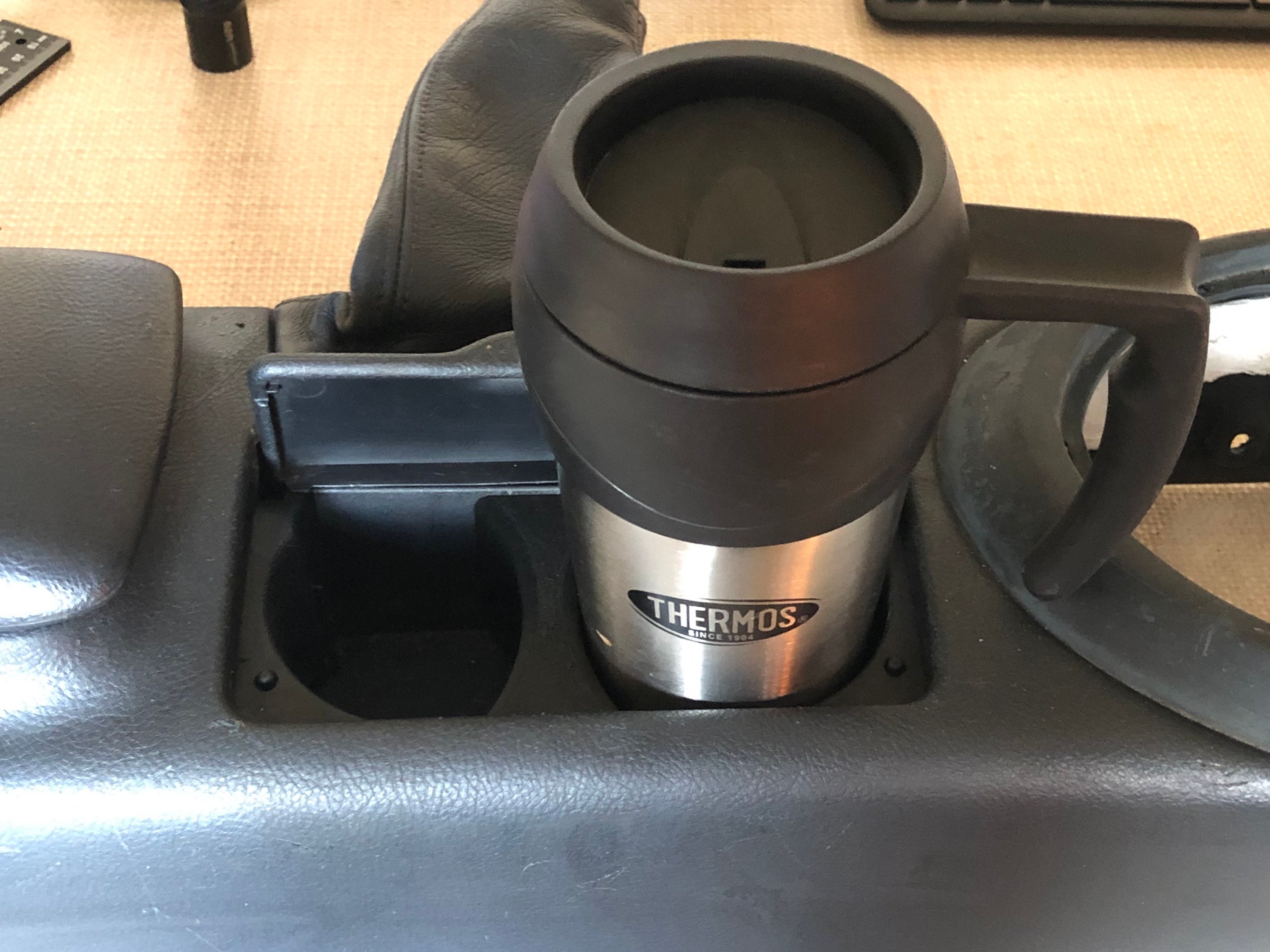 Toyota ALTEZZA Lexus IS200 IS300 Genuine Cup Holder Insert - Foto 11