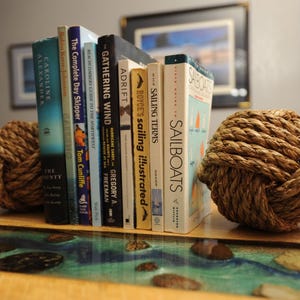 Nautical Bookends - Rope Bookends - Nautical Gift - Monkey Fist Knot Bookends - Bookends - (this is for a pair) Tying the knot Bild 5