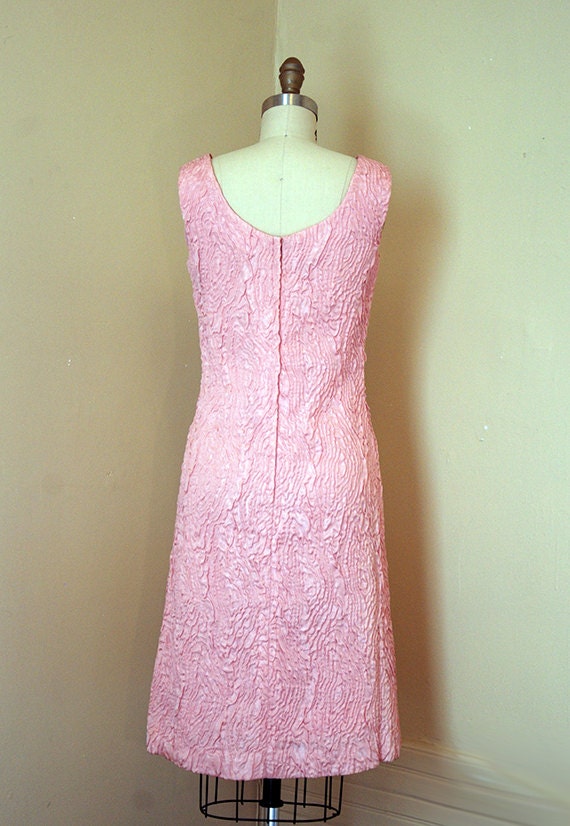 1960s 2pc. Pink Krinkle Texture Wiggle Dress with… - image 4