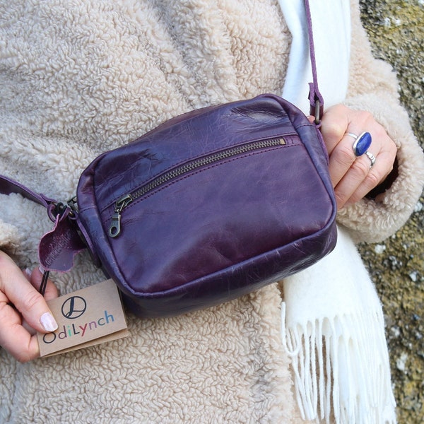 Camera bag purple, Mini bag purple zipped, Little purple purse, Cross body bag violet leather, Mini Cross body purse with zips, Chicago bag