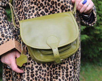 Saddle Bag Medium, Light green leather, Internal zip pocket, Very spacious for medium bag, Avocado green, Apple Green, Shoulder or crossbody