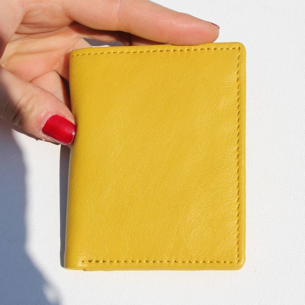 Card holder, Yellow leather, See though window slot, 6 card spaces, Note compartment, Handy and bright to see easily, Oyster card wallet