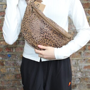 Bum Bag Leopard print Leather, Fanny pack, Mediterranean, Inner pocket card slots, Fanny chest bag medium, Hip or Side Bag Real Leather image 2