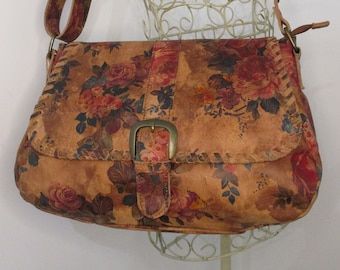 Lilly Jane n14 Zomer Bloemen Bedrukte Lederen Crossbody en Schoudertas Hippy Vintage Style