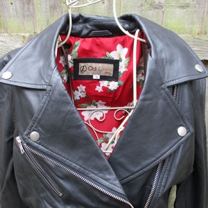 Veste Biker Noire Varian Genuine Leather in vintage Style | Poches zippées avec doublure interne florale taille multiple Slim Fit