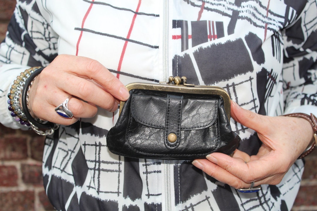 Black Leather Clip Coin Purse: Double Clasp Card Holder