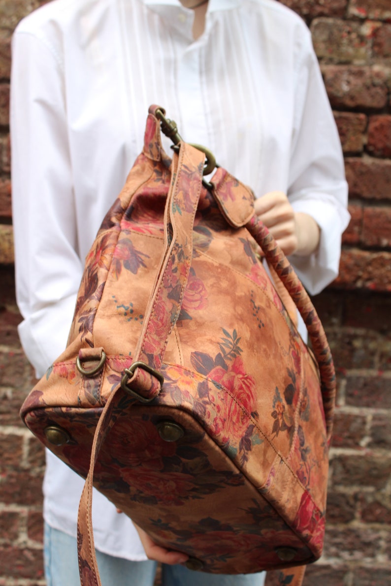 Travel bag, Floral leather oversized bag, Overnight bag, Three straps, Convertible crossbody shoulder bag, Large Front pocket, Inner pockets image 2