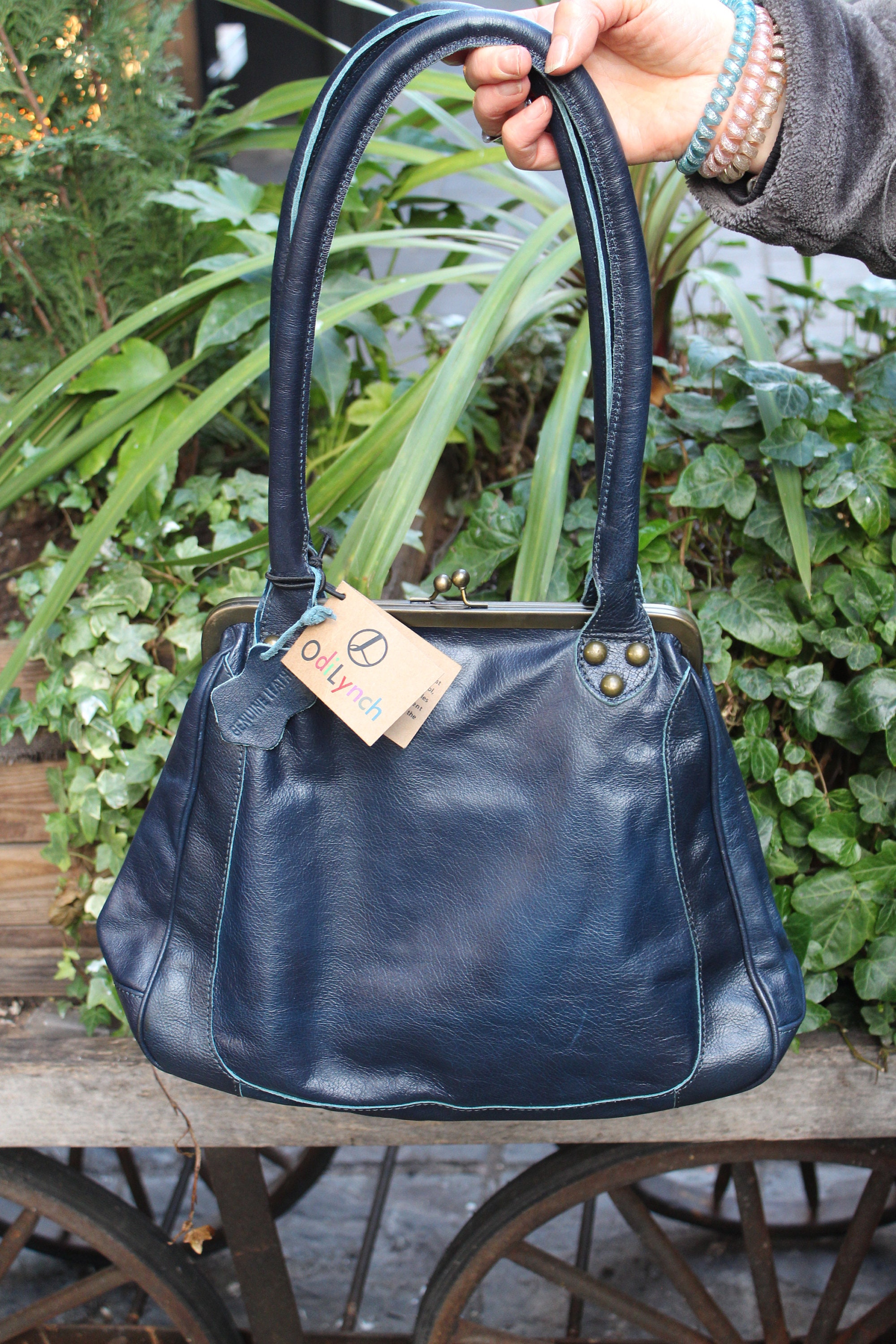 Top Clip Large Bag Shoulder Handbag Perpetua Clip Bag Kiss 