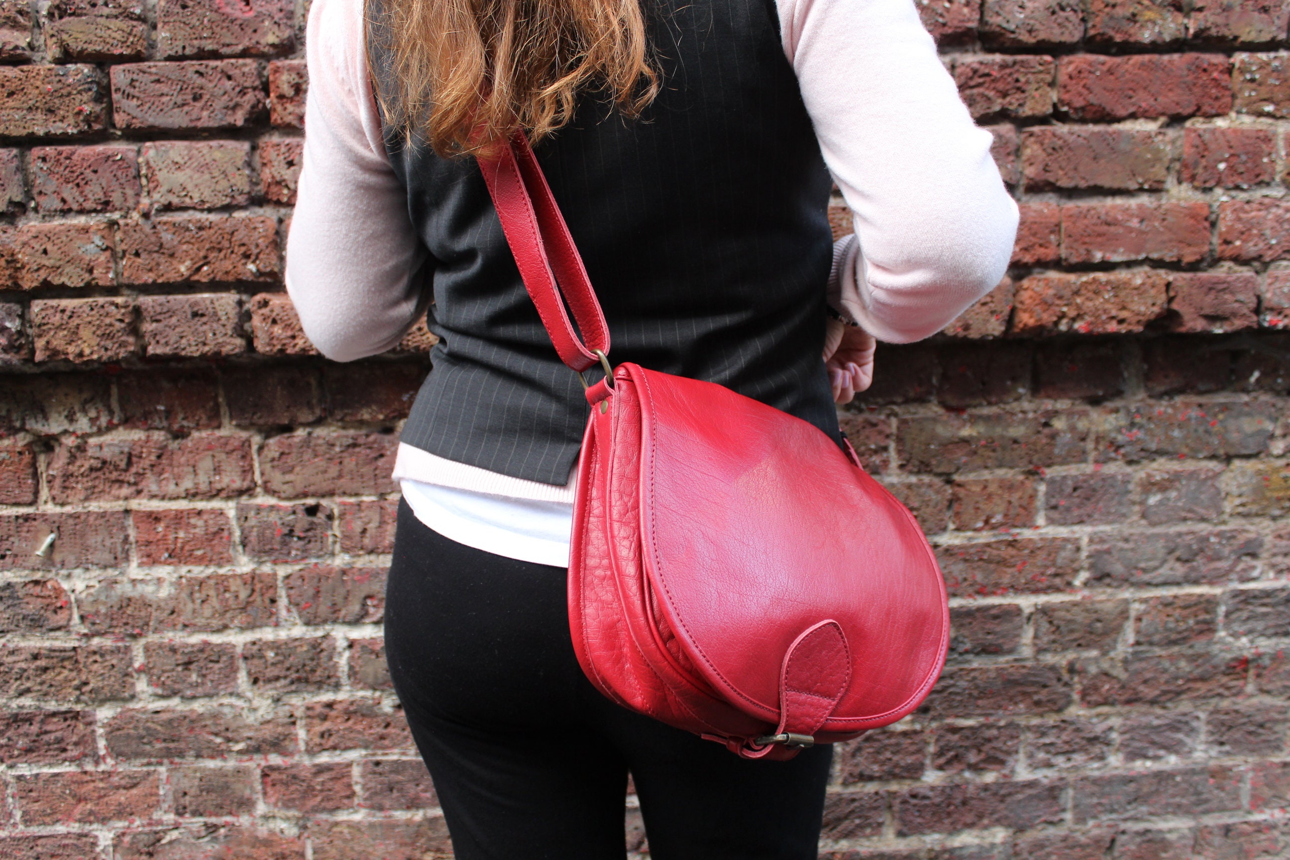 Red leather hotsell saddle bag