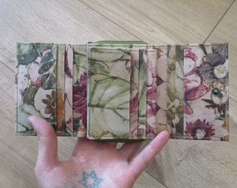 Italian Floral Pattern Printed, Leather Small Grande, Tri-fold Wallet Multi-compartment,