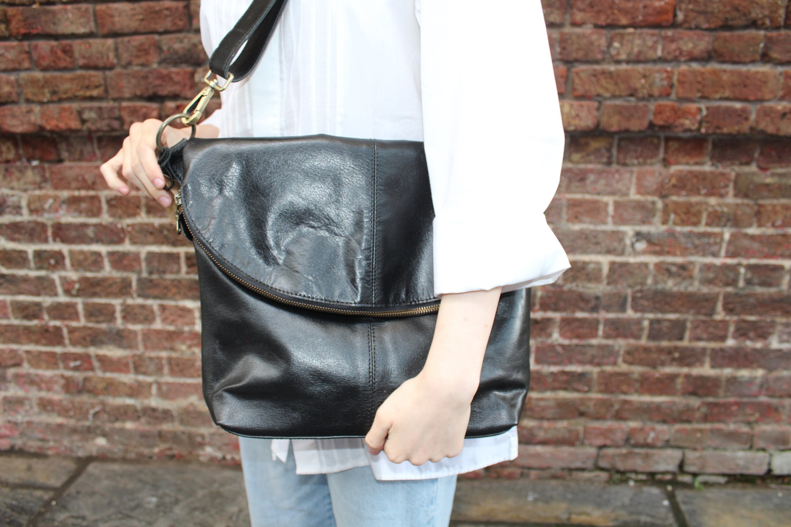 Pin by Natalie Borton on My Style  Leather crossbody bag, Crossbody bag,  Bags