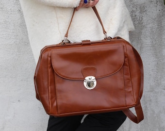 Tan Leather Doctor Bag: Detachable Strap, Silver Hardware