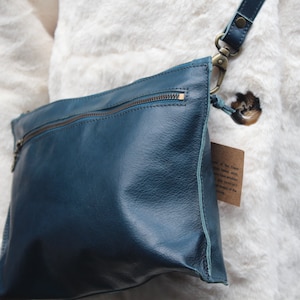 Blaue Leder mittelgroße Taschen Cross Body Geldbörse, Gesäßtasche, Maria Tasche, Schlanke Cross Body Geldbörse, Gesäßtasche, Top Zip Leder Geldbörse blau