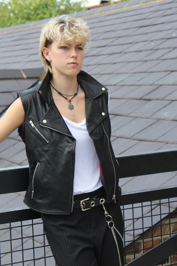 Hot Leathers Gilet In Pelle Nera Da Donna, Pieno Fiore, Con 10 Tasche, Chiusura A Scatto E Lacci Laterali, Per Moto E Casual