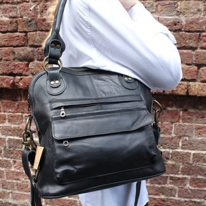 Tote and Long Strap Handbag, Pamela, Black leather, Front pockets, Detachable long cross body strap, Side detail, Inner pockets, Strong bag