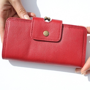 Large Clip Wallet in Red and Spanish Floral Leather interior, Evanna, Kiss lock, Clasp frame, Clasp closure, Middle coin area, Notes, cards