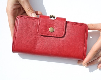 Red Leather Kiss Lock Wallet: Spanish Floral Interior, Card Holder