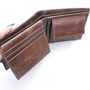 Cartera unisex de cuero desgastado marrón Estilo clásico, Múltiples pliegues, Ranura para fotos, Área para notas, Ranura para monedas, Cuero de aspecto vintage resistente, Alberta