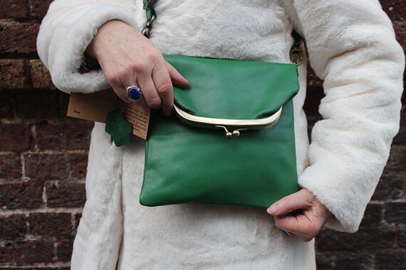 Mini green purse deals