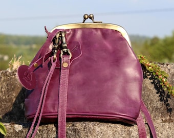 Vintage Style Purple Leather Clip Bag: Crossbody Clutch with Strap, 'Evanna'