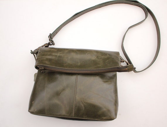 Distressed Paint Handbag -Moody Green