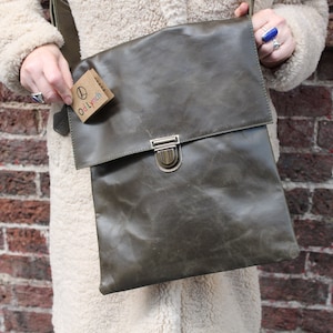 Large Olive Leather Laptop Bag, Crossbody with Adjustable Strap,  Push Through Closing, Messenger Bag, Dark green leather, Cross body Purse