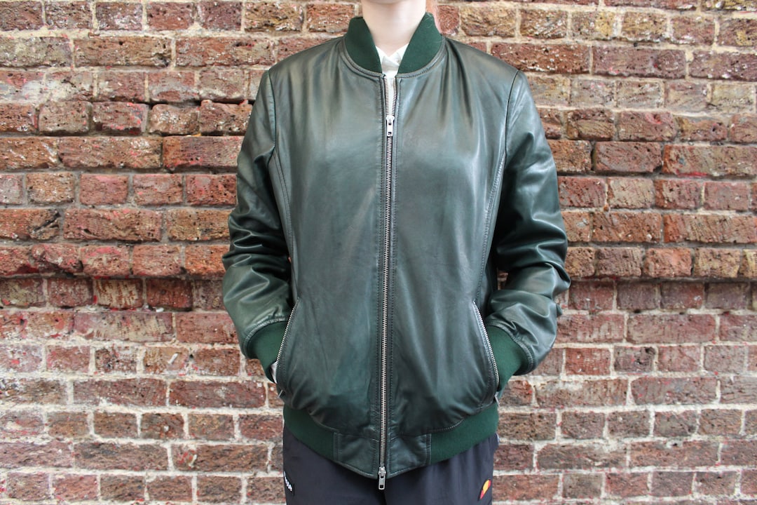 ダークグリーンのレザーボンバージャケット：50年代風ソフトレザー