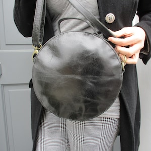 Black Leather Circular Crossbody Bag: Handmade Vintage Style Circular Purse, 'Rupert'