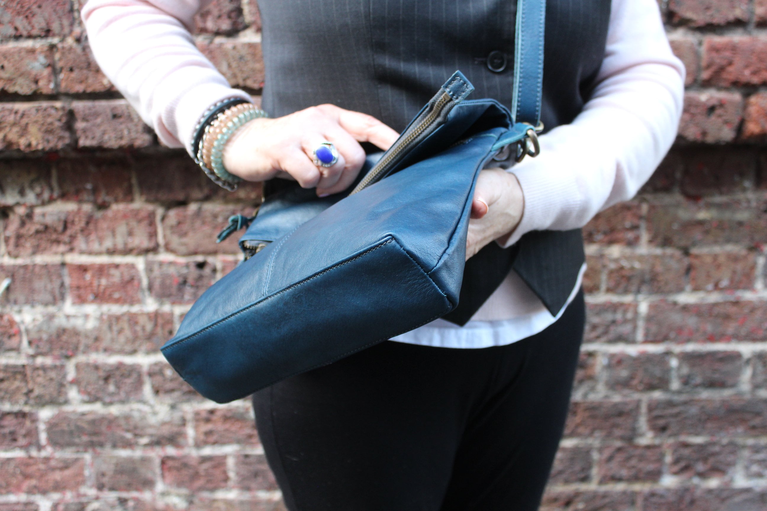 Making Restorations: Review: Madewell Zip Transport Tote