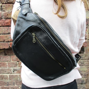 Riesen Bauchtasche Schwarz weiches Leder, Bauchtasche, Hüfttasche, Brusttasche, Übergröße, 3 Fächer, große Fronttasche, innerer Reißverschluss