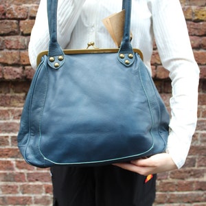Top clip Blue leather, Large purse clasp lock, Perpetua Frame bag, Interior pockets, Clasp lock shoulder bag, Retro style teal leather bag
