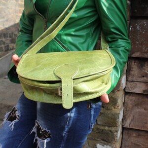 Saddle Bag Medium, Light green leather, Internal zip pocket, Very spacious for medium bag, Avocado green, Apple Green, Shoulder or crossbody image 9