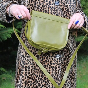 Saddle Bag Medium, Light green leather, Internal zip pocket, Very spacious for medium bag, Avocado green, Apple Green, Shoulder or crossbody image 3