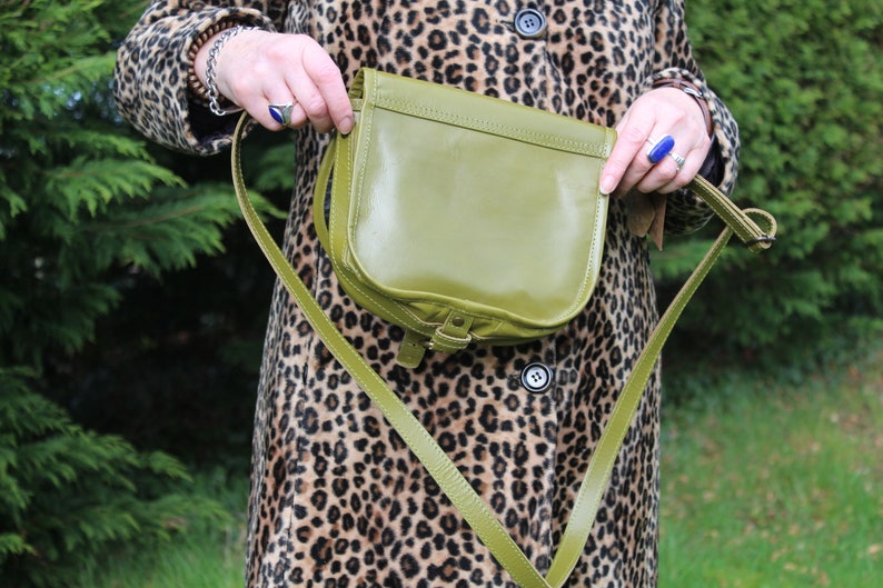 Saddle Bag Medium, Light green leather, Internal zip pocket, Very spacious for medium bag, Avocado green, Apple Green, Shoulder or crossbody image 3